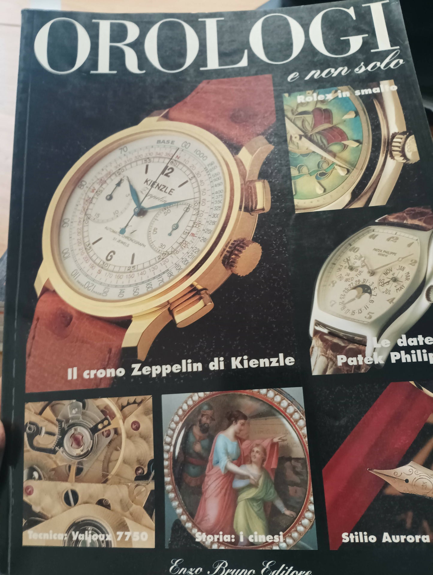 Rivista vintage orologi e non solo numero 81 del gennaio 1995 con 160 pagine.